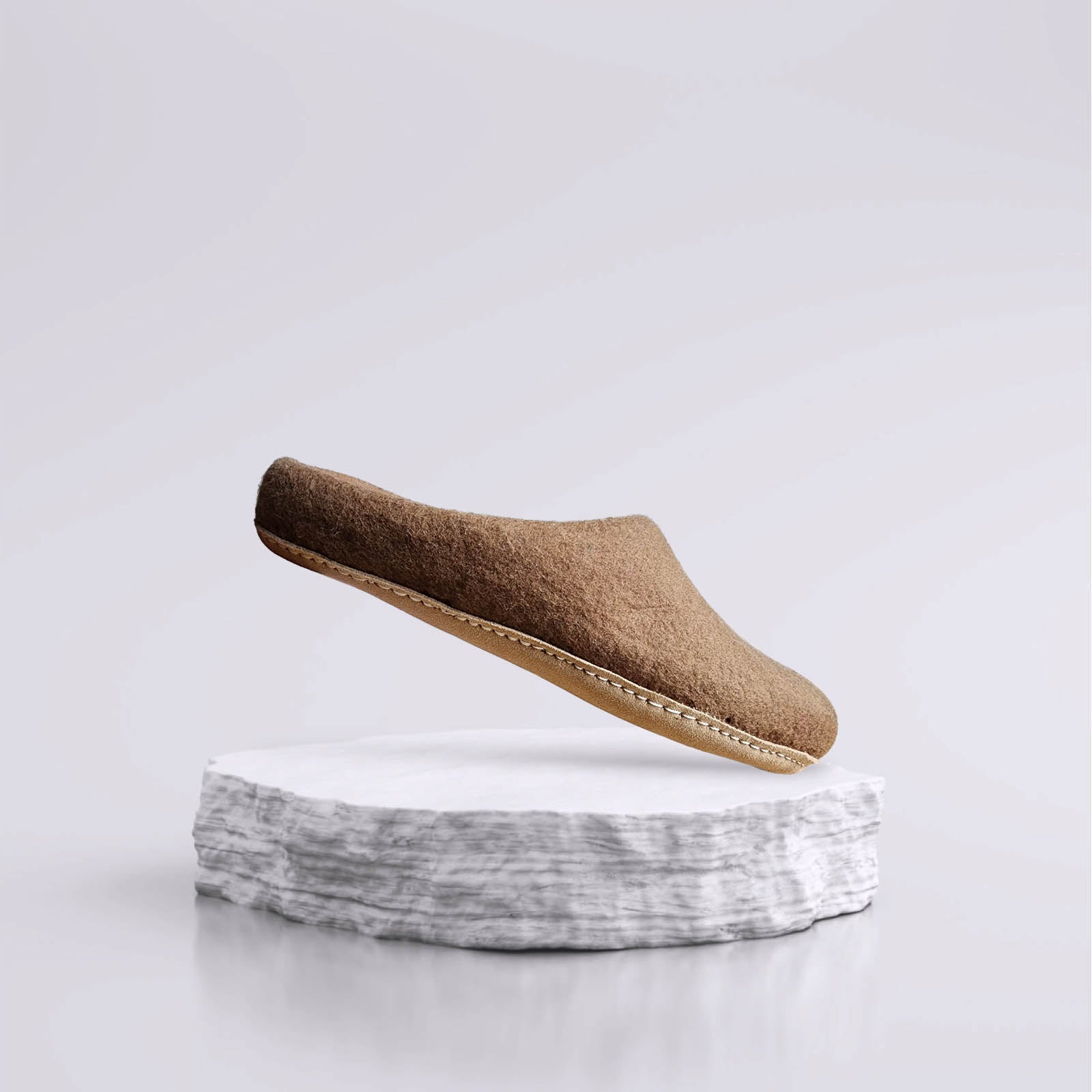 Slip-on Slipper - Tussock